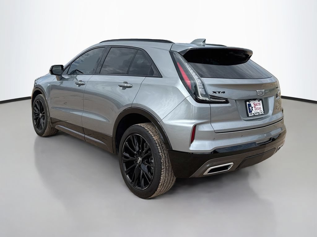 Used 2025 Cadillac XT4 Sport w/ LPO, Onyx Lite Package FWD image 5