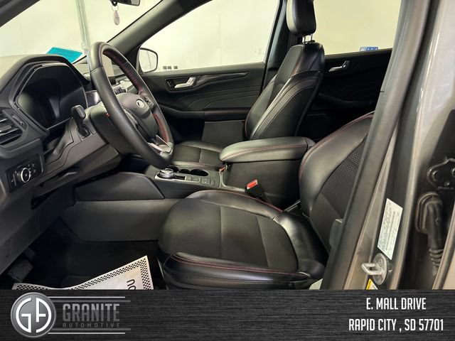 Used 2025 Ford Escape ST-Line Select AWD/4WD image 17