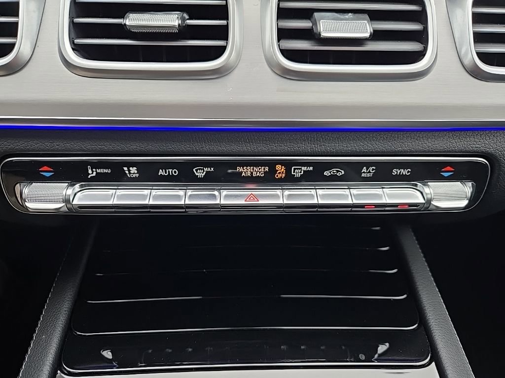 Used 2025 Mercedes-Benz GLE 350 4MATIC image 29