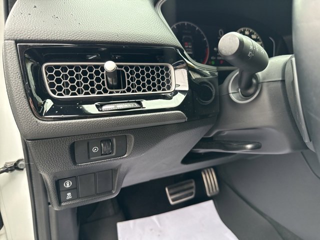 Used 2023 Honda Civic Sport image 16