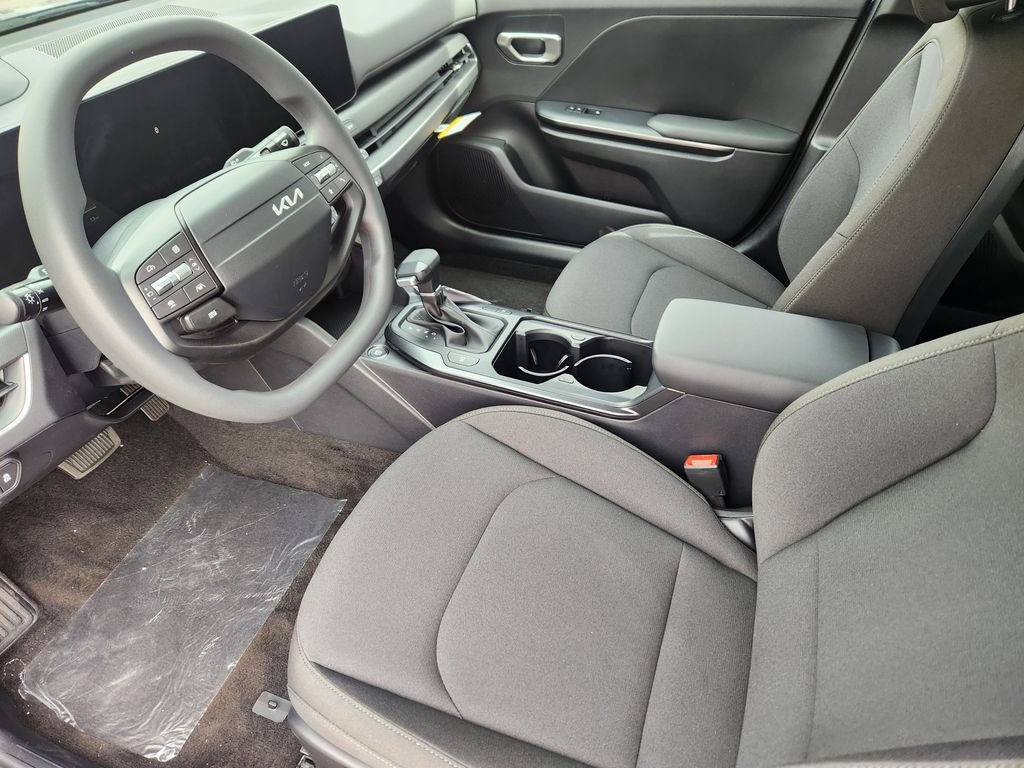 New 2026 Kia K4 LXS image 8
