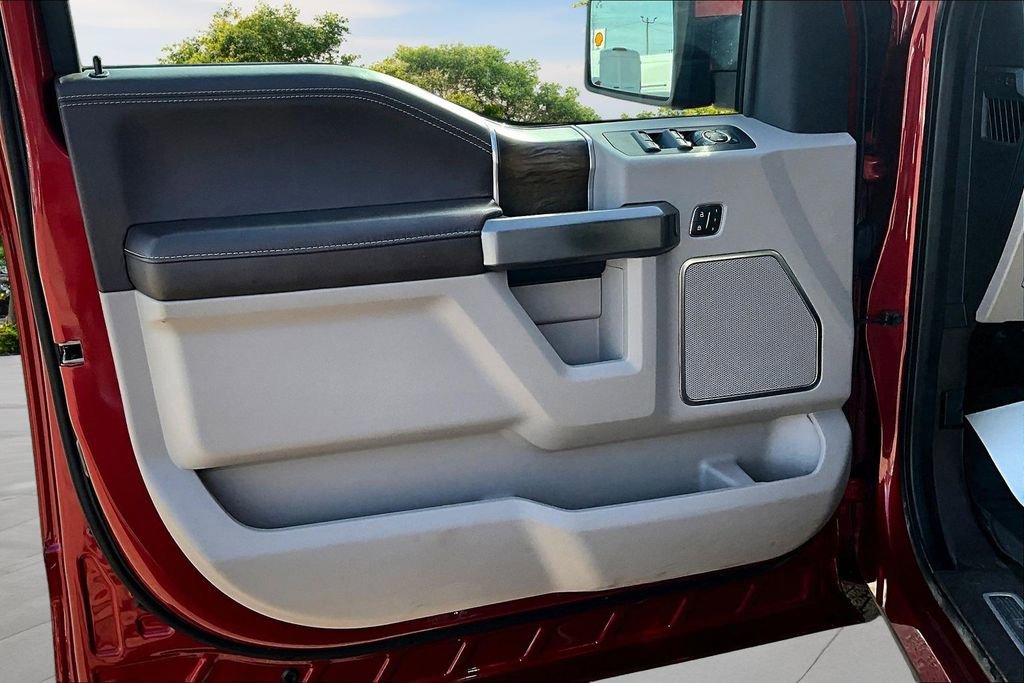 Used 2019 Ford F150 Limited w/ Trailer Tow Package image 23