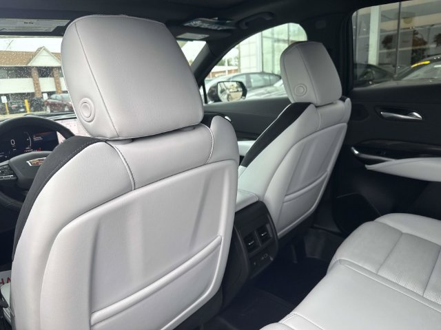 Certified 2024 Cadillac XT4 Sport AWD/4WD image 30