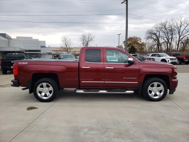 Used 2017 Chevrolet Silverado 1500 LTZ Z71 w/ LTZ Plus Package image 9