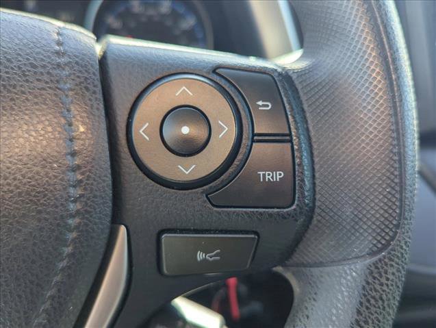 Used 2017 Toyota RAV4 LE image 12