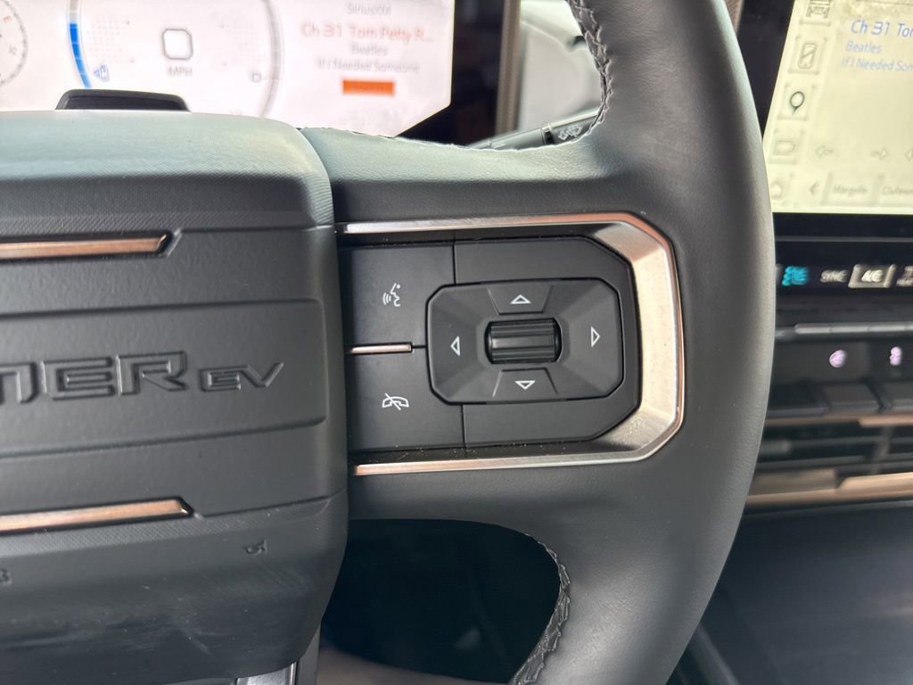 Used 2025 GMC Hummer EV 3X AWD/4WD image 42