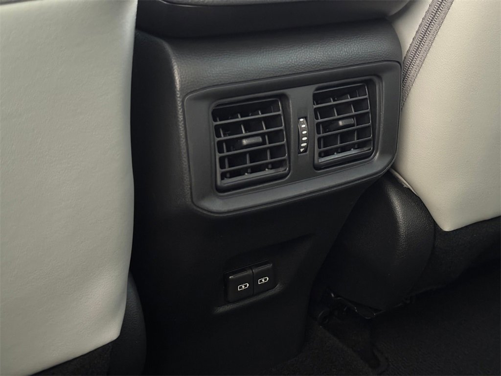 Used 2024 Toyota RAV4 Limited image 41