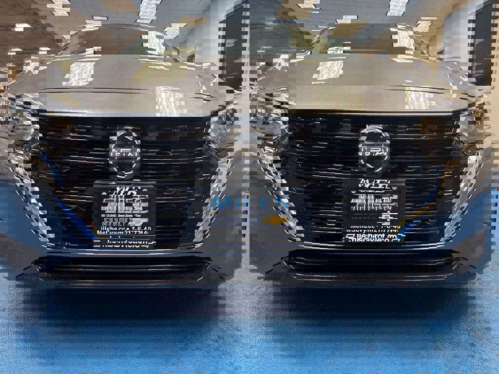 Used 2024 Nissan Sentra SV w/ All-Weather Package FWD image 12