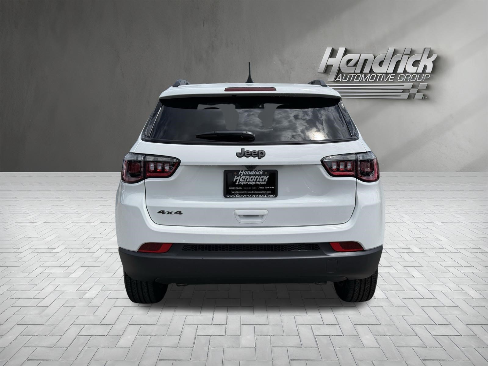 New 2026 Jeep Compass Latitude AWD/4WD image 9