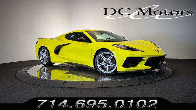 Used 2024 Chevrolet Corvette Stingray Premium Cpe w/ Z51 Performance Package RWD image 1
