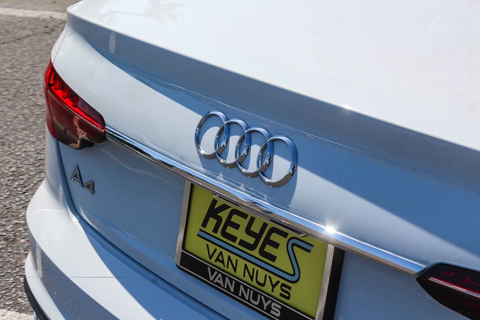 Used 2022 Audi A4 2.0T Premium AWD/4WD image 9