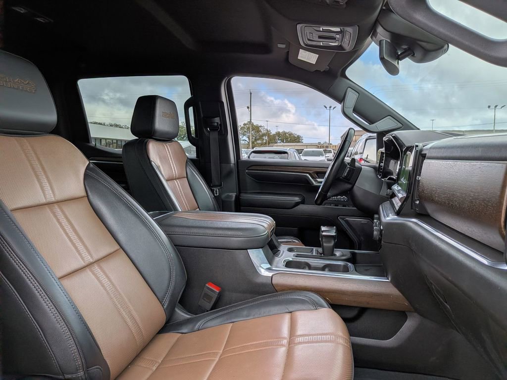 Used 2024 Chevrolet Silverado 1500 High Country image 19