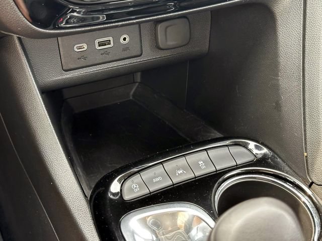 Used 2022 Buick Encore GX Select AWD/4WD image 27