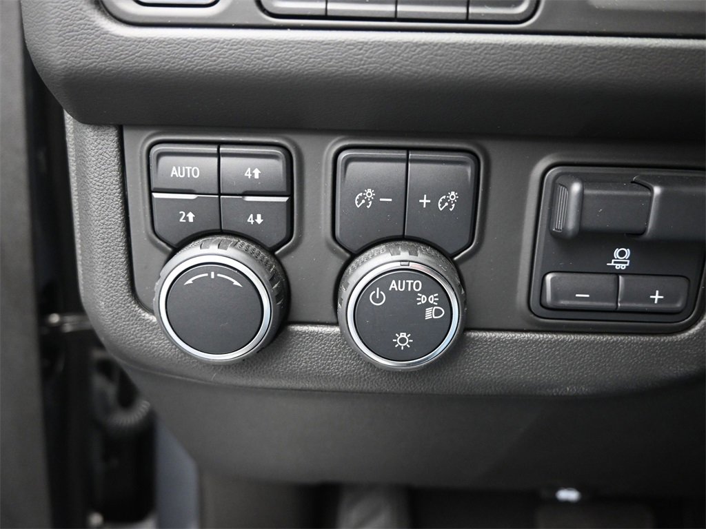 Used 2021 Chevrolet Suburban Z71 w/ Max Trailering Package image 31