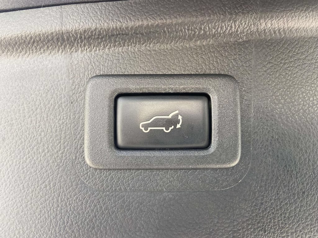 Used 2019 Subaru Outback 2.5i Limited w/ Popular Package #2 AWD/4WD image 10