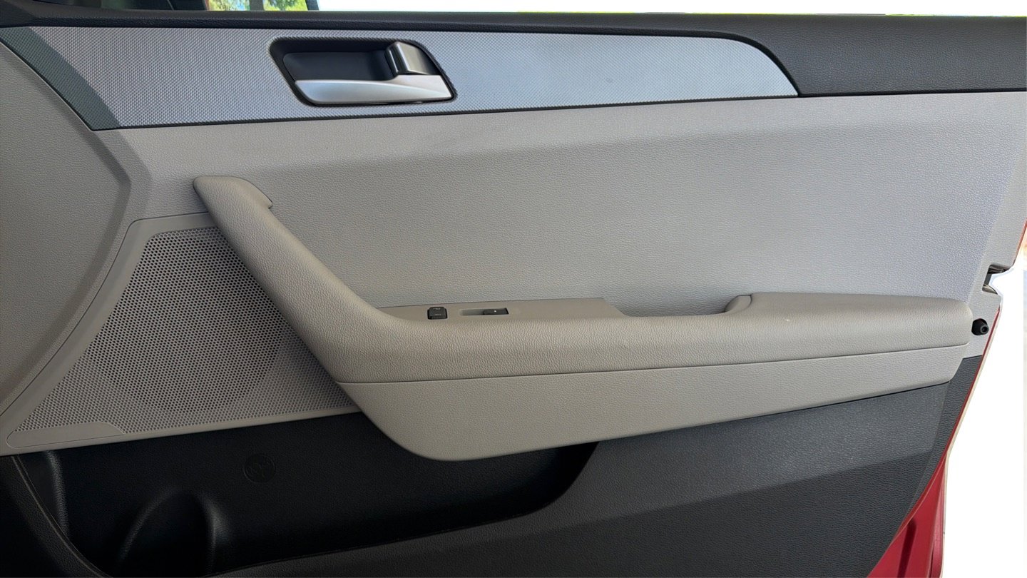 Used 2017 Hyundai Sonata SE FWD image 40