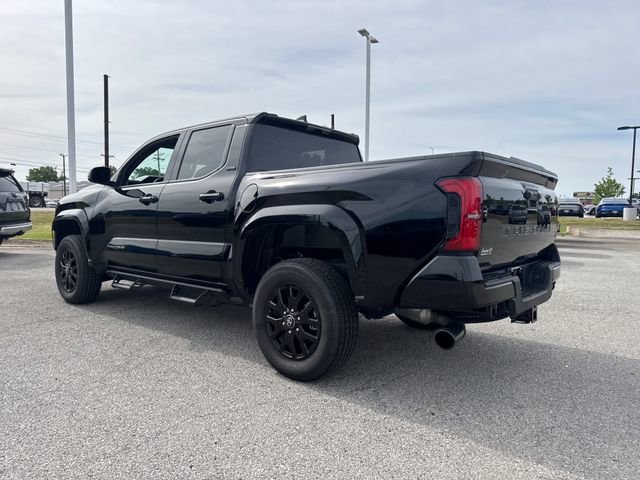 Used 2025 Toyota Tacoma SR5 RWD image 4