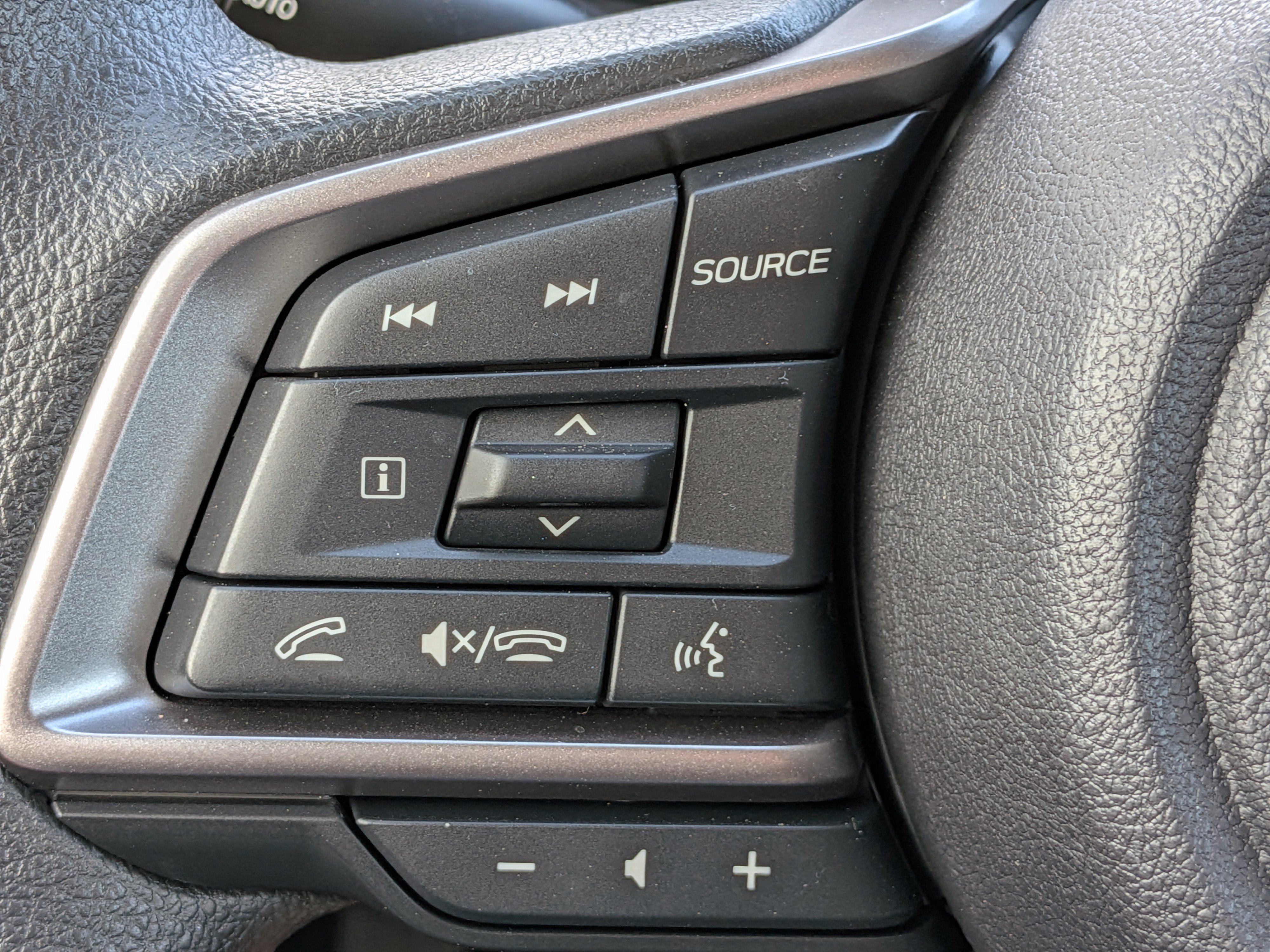 Certified 2025 Subaru Impreza 2.0i image 23