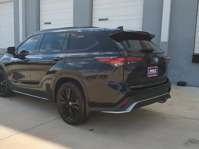Used 2024 Toyota Highlander XSE image 8