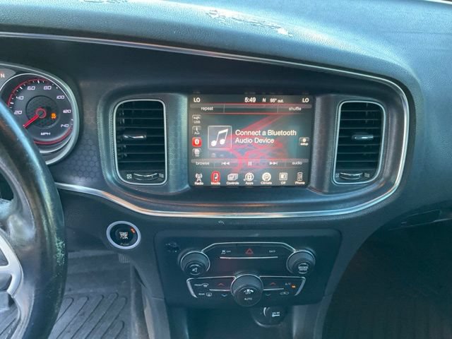 Used 2016 Dodge Charger SXT RWD image 13