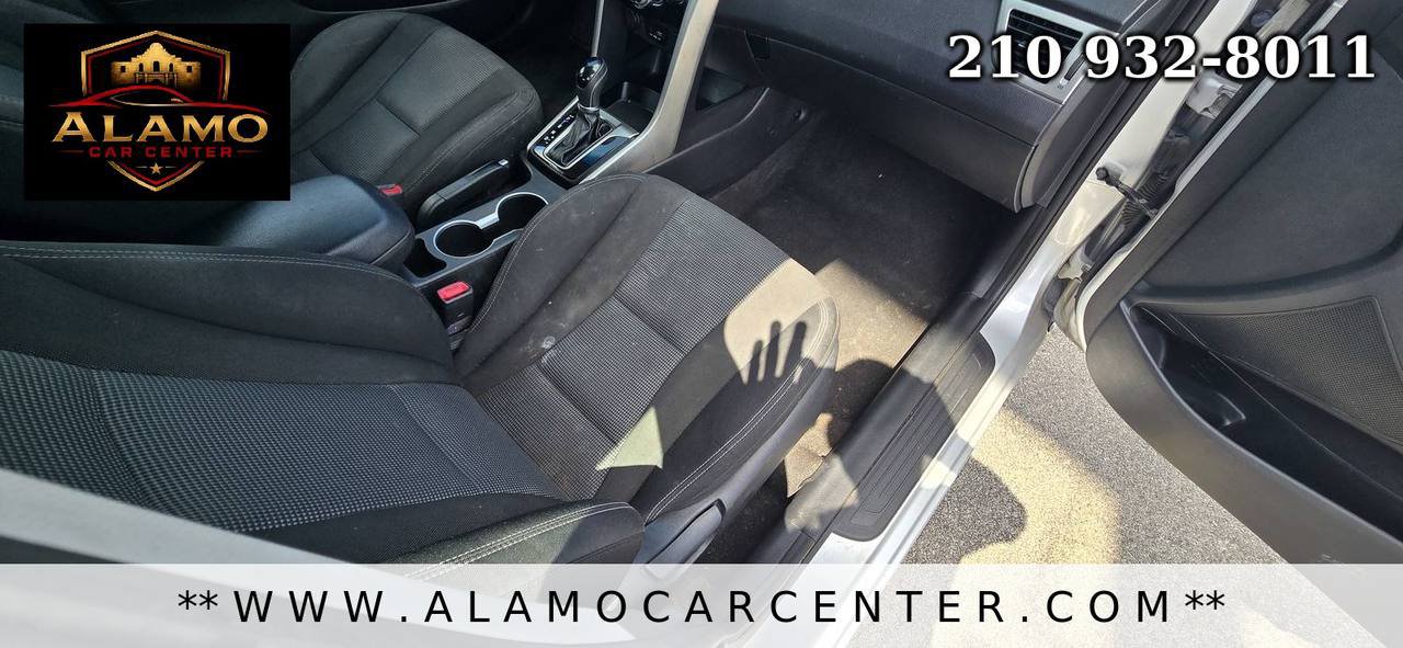 Used 2016 Hyundai Elantra GT FWD image 16