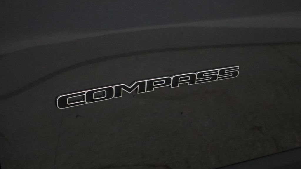 Certified 2022 Jeep Compass Limited image 15