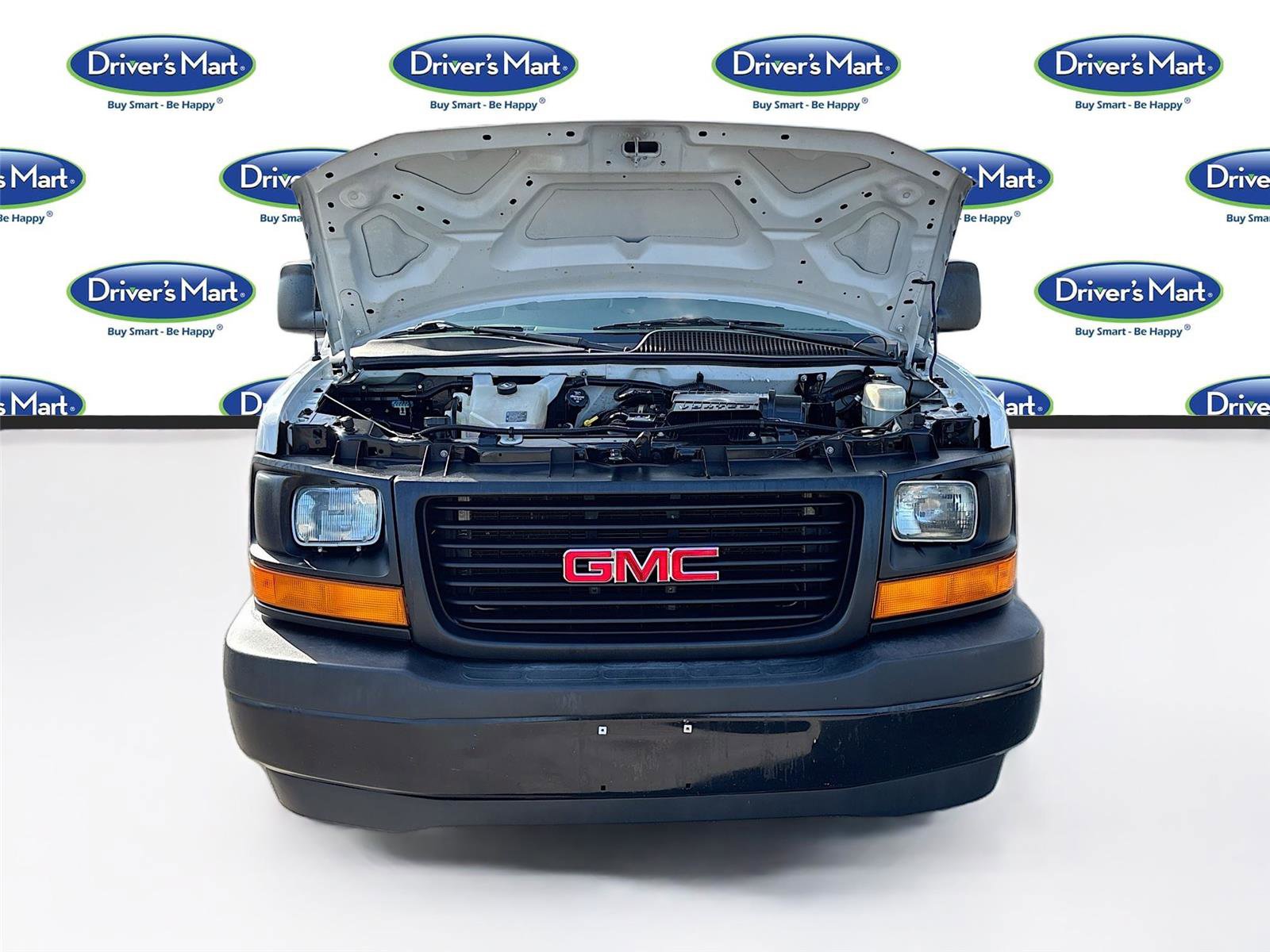 Used 2017 GMC Savana 2500 RWD image 27