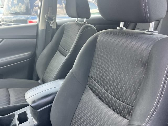 Used 2017 Nissan Rogue S FWD image 22