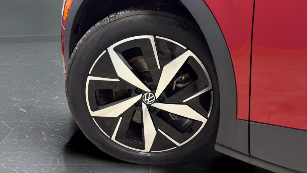 Used 2024 Volkswagen ID.4 Pro S AWD/4WD image 34