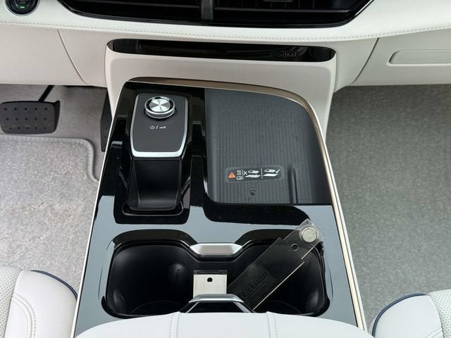 New 2026 Buick Enclave Avenir w/ Super Cruise Package AWD/4WD image 16