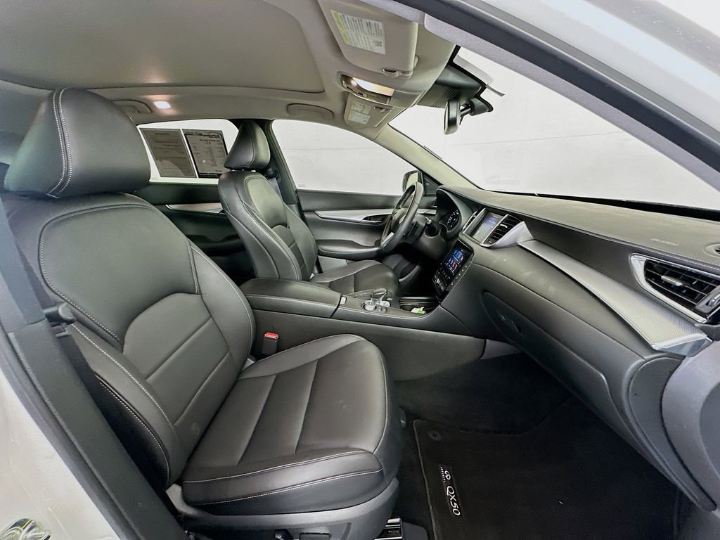 Used 2021 INFINITI QX50 Luxe image 26