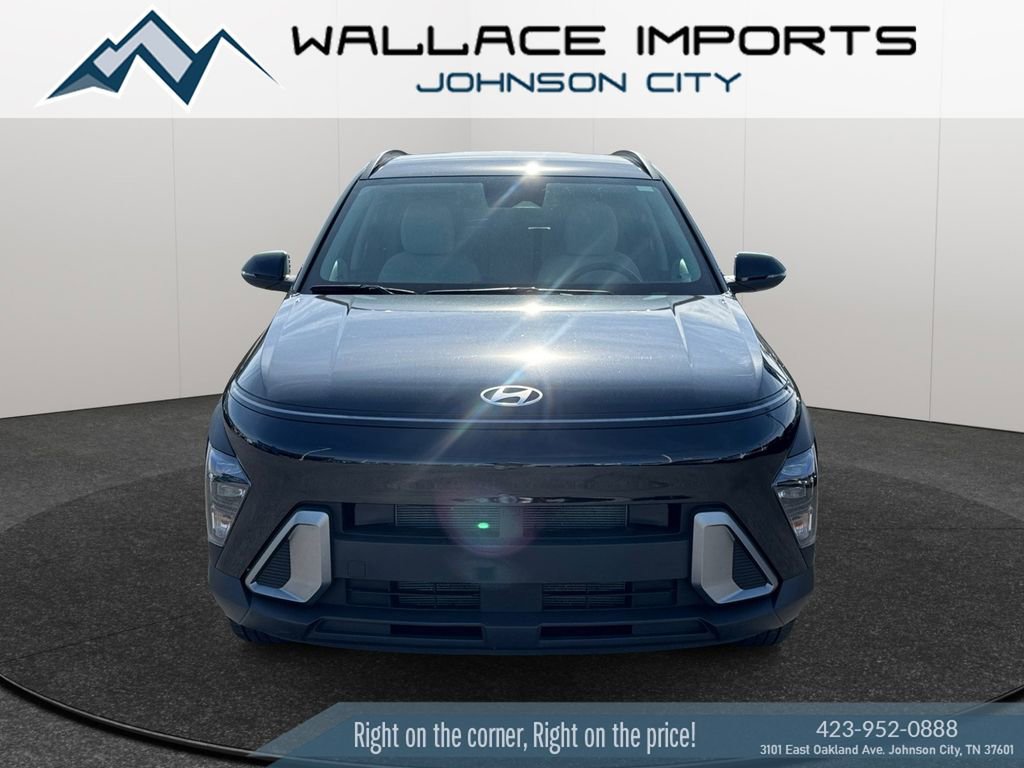 Used 2025 Hyundai Kona SEL image 8