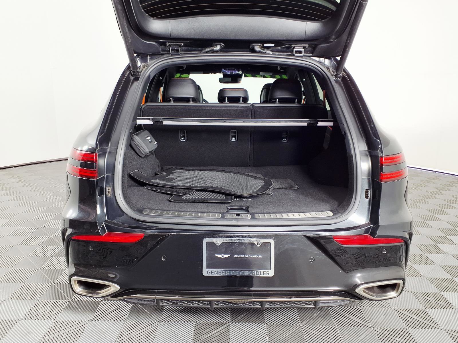 Certified 2026 Genesis GV70 3.5T Sport Prestige AWD/4WD image 8