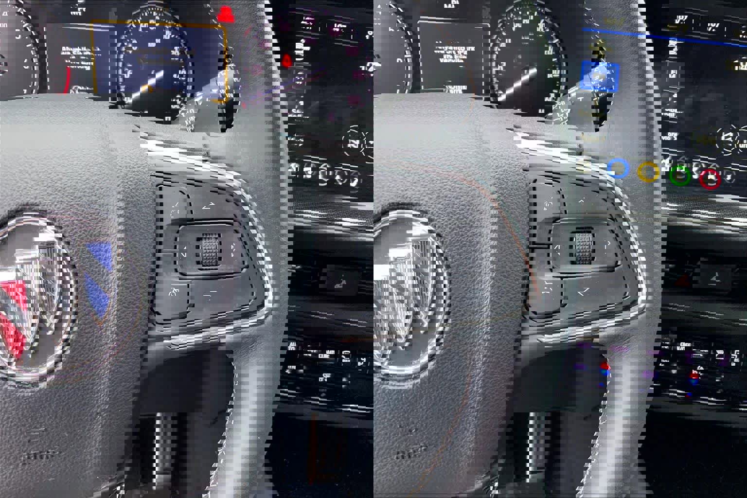 Used 2022 Buick Envision Essence w/ Technology Package II image 24