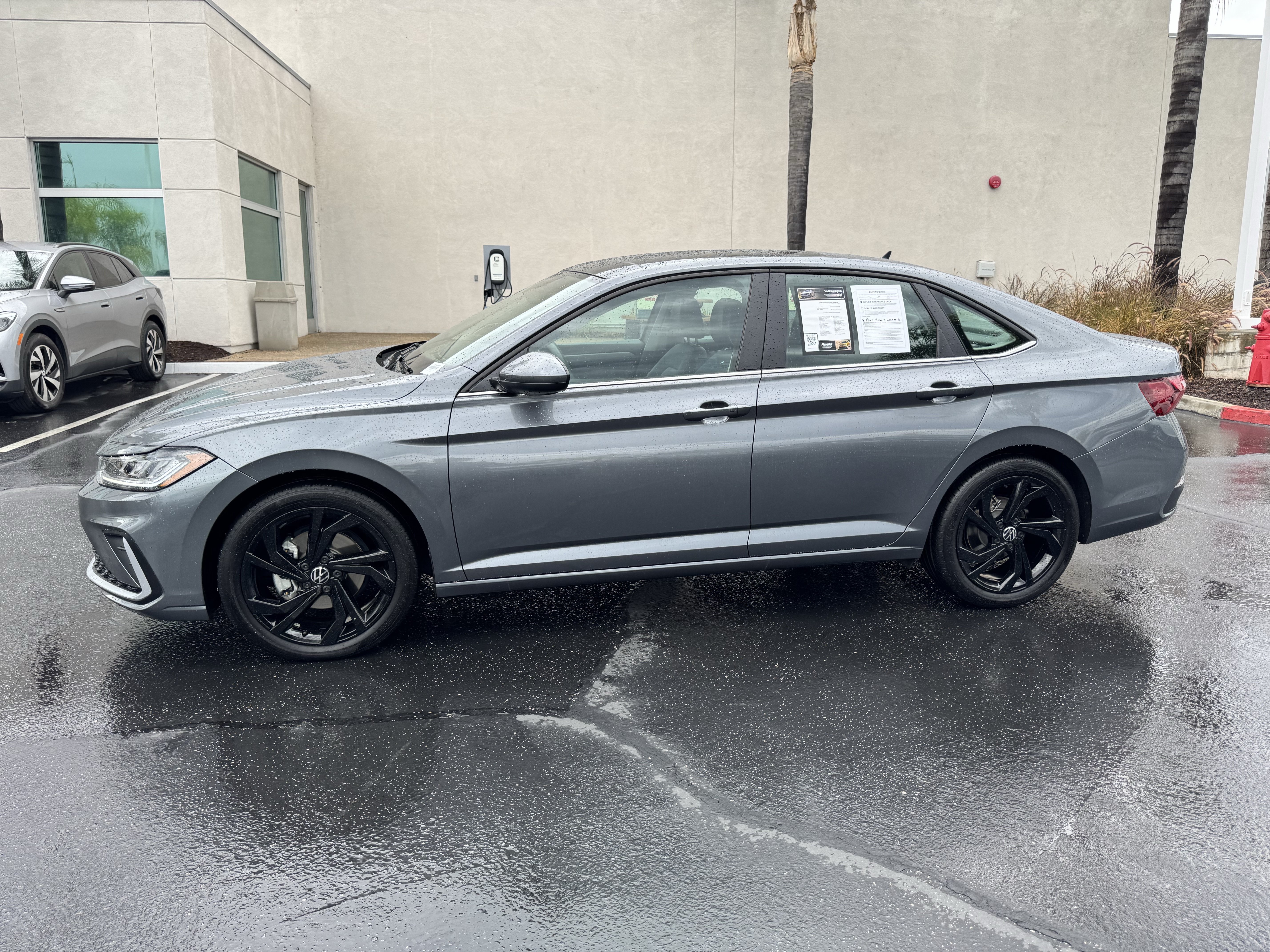 Used 2026 Volkswagen Jetta SE FWD image 6
