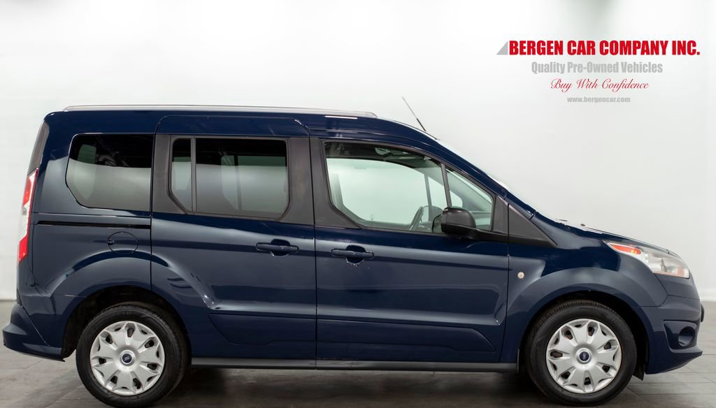 Used 2017 Ford Transit Connect XLT image 10