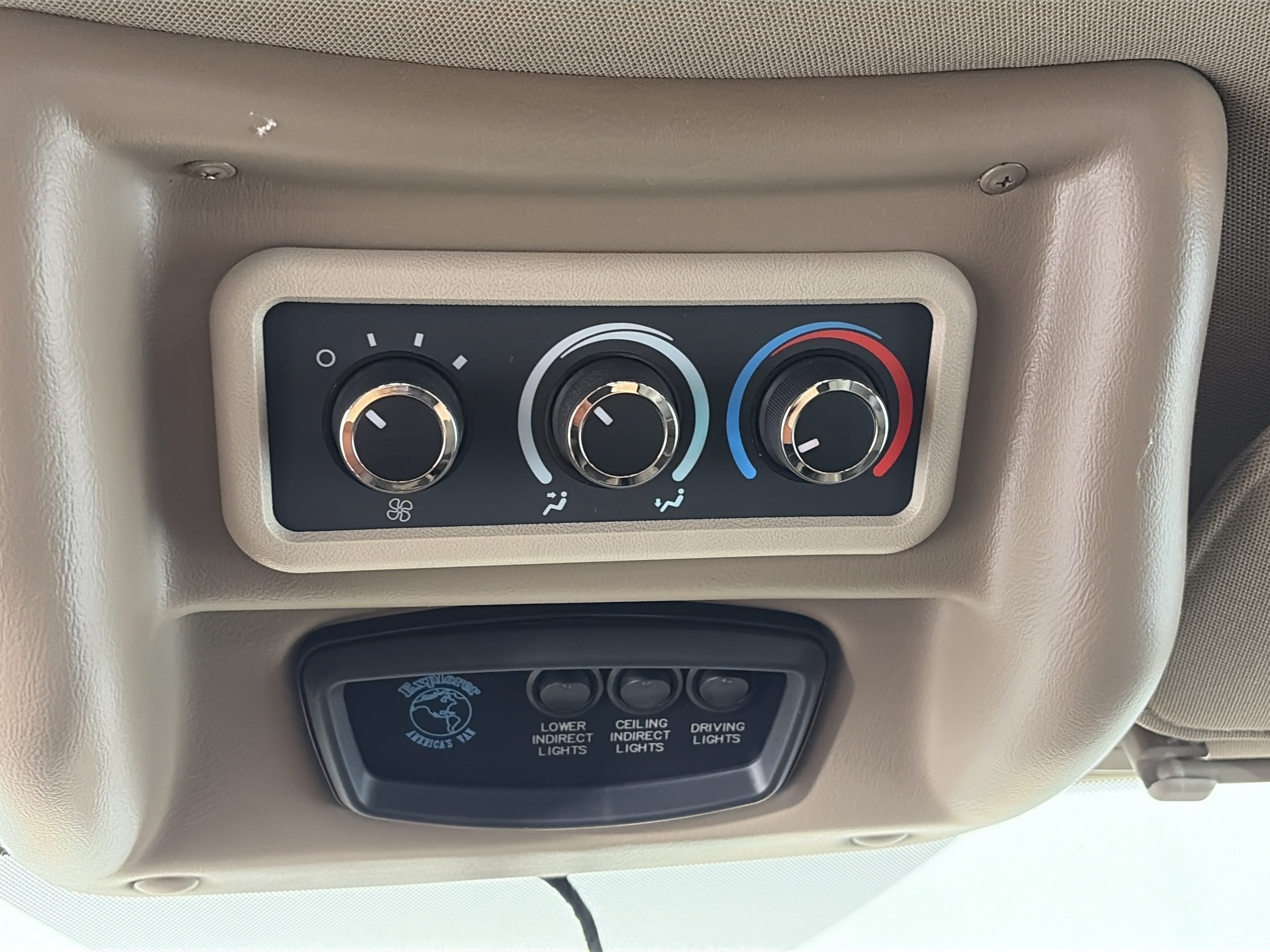 Used 2016 GMC Savana 2500 RWD image 30