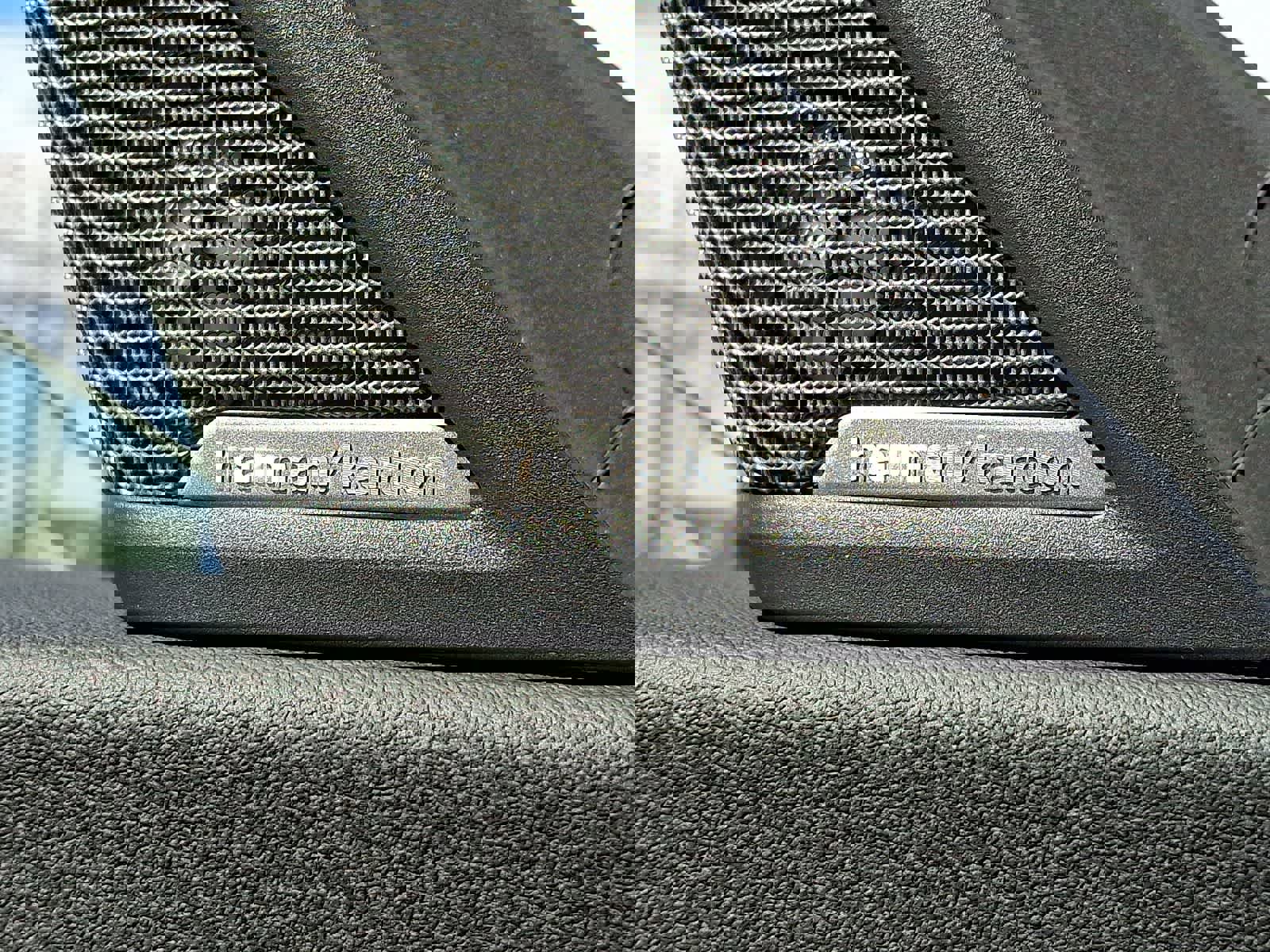 Used 2025 BMW M240i xDrive Coupe w/ Premium Package image 29