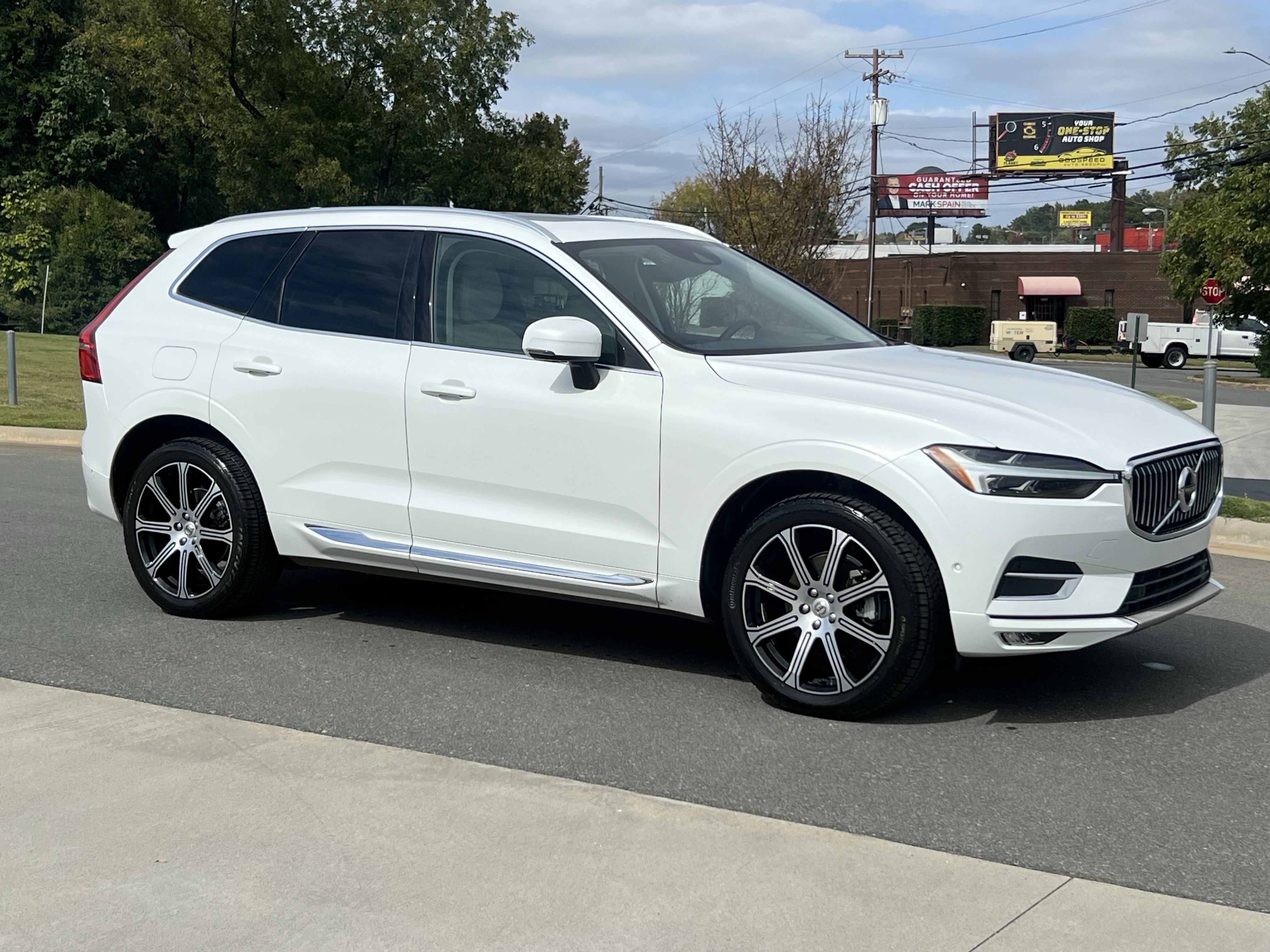 Used 2021 Volvo XC60 T5 Inscription w/ Advanced Package