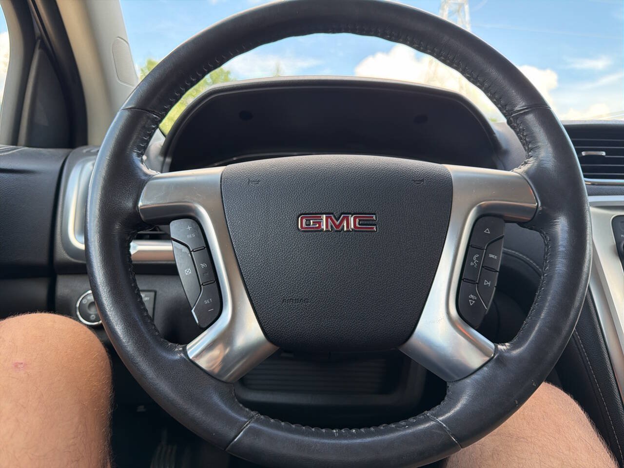 Used 2014 GMC Acadia SLE FWD image 22