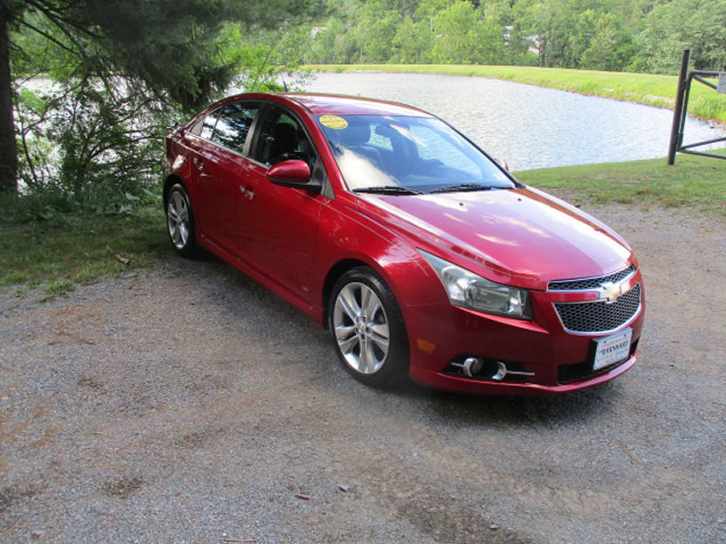 Used 2011 Chevrolet Cruze LTZ w/ RS Package FWD image 2