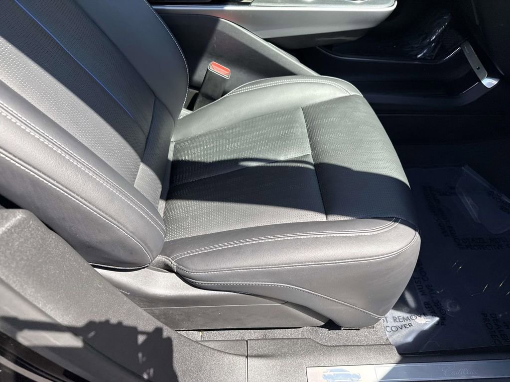 Used 2024 Cadillac Lyriq Luxury w/ LPO, Floor Liner Package image 28
