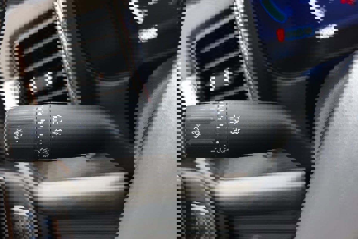 Used 2025 Ford F350 Lariat w/ Chrome Package image 28