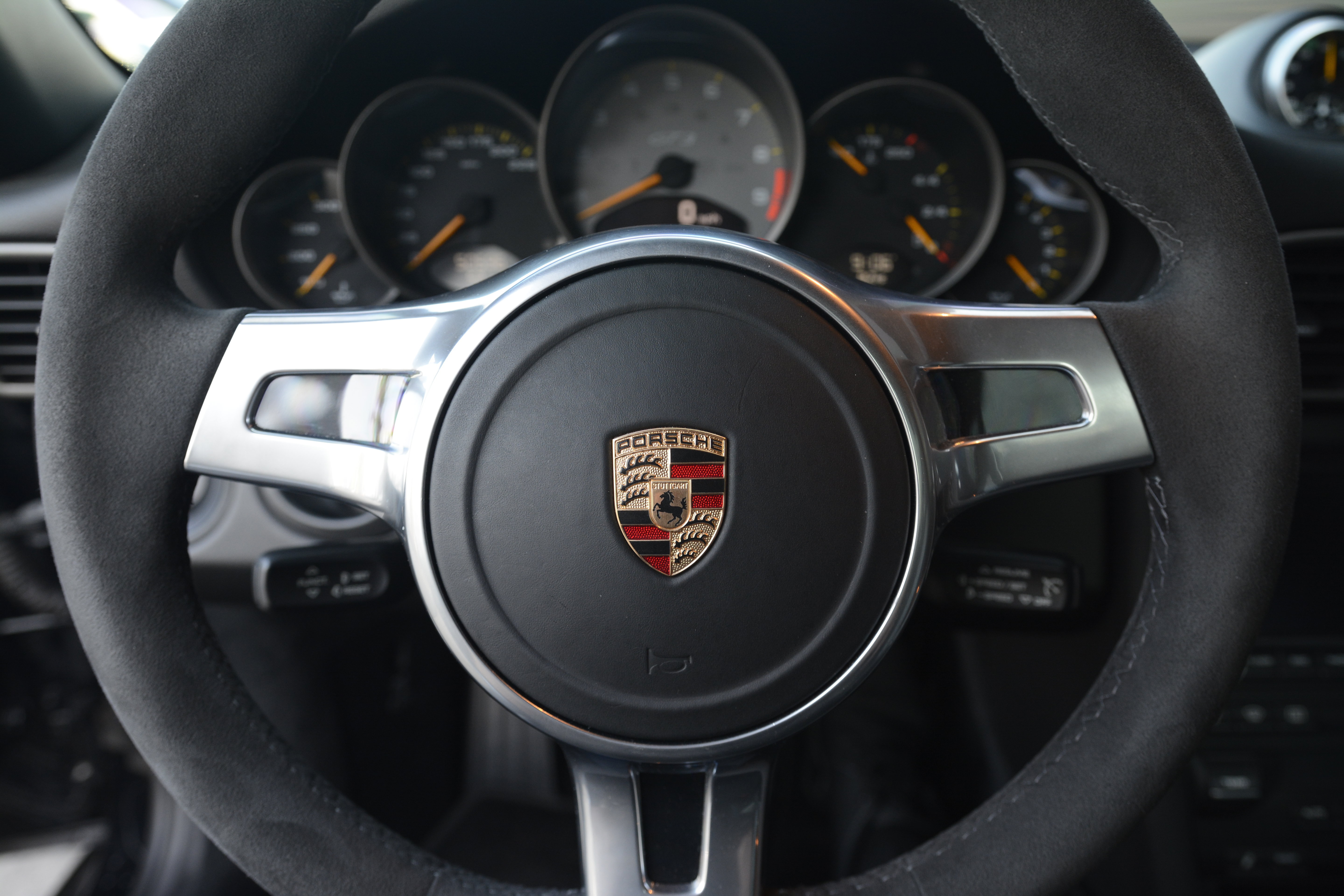 Used 2010 Porsche 911 GT3 RWD image 17