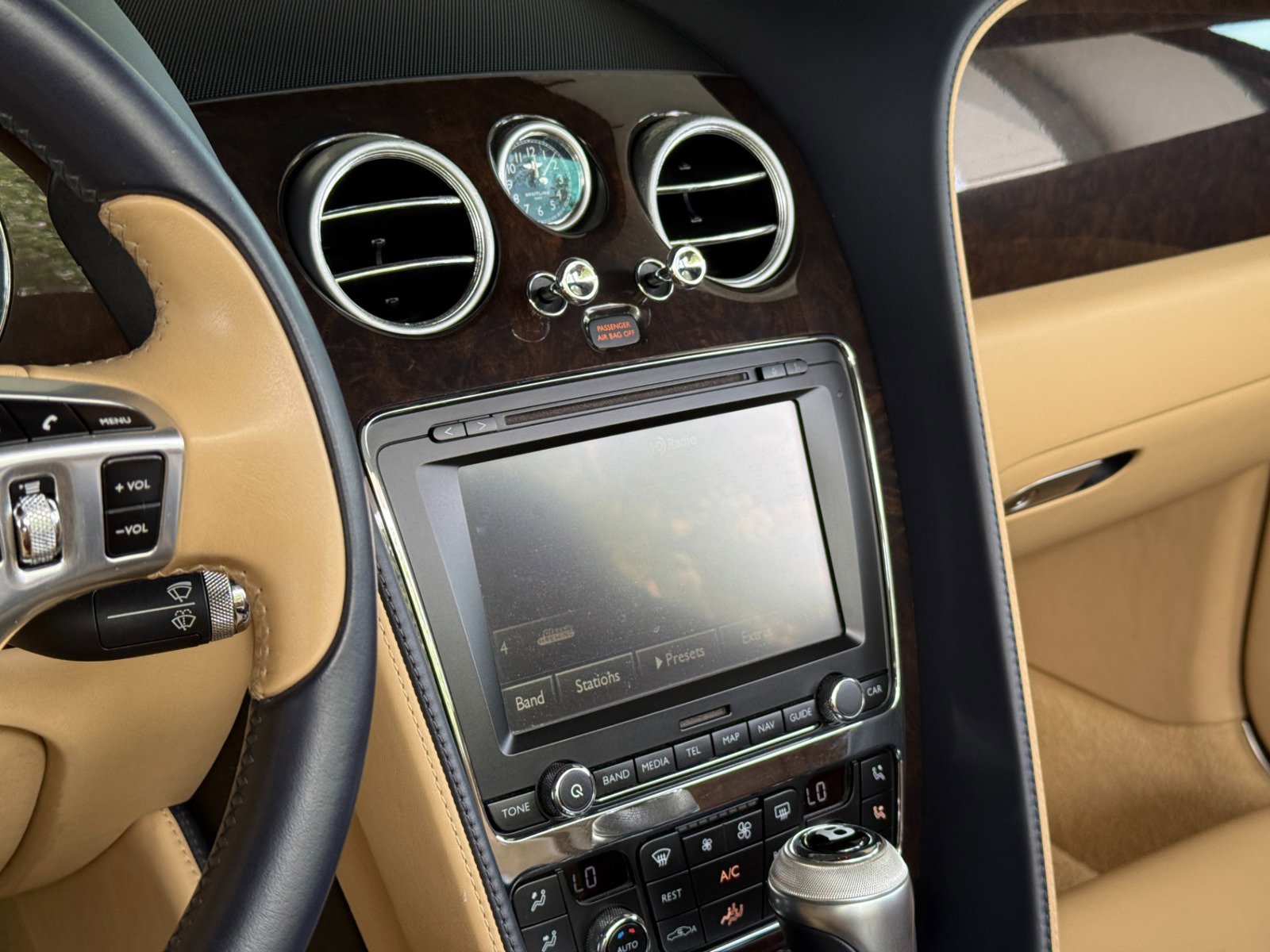 Used 2015 Bentley Continental GT V8 S AWD/4WD image 40