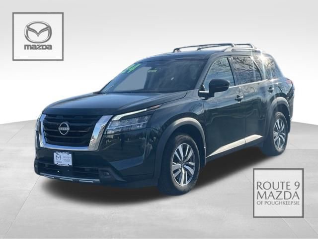 Used 2024 Nissan Pathfinder SL image 1