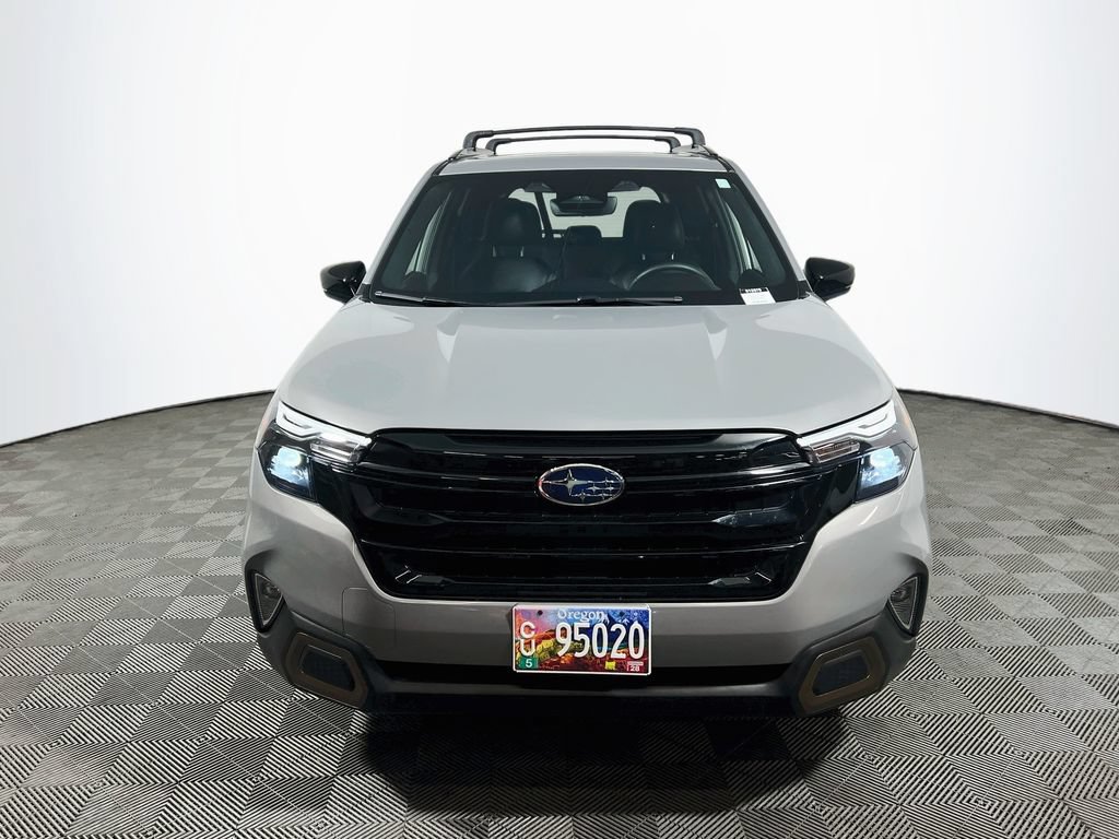 Used 2025 Subaru Forester Sport w/ Popular Package #1 AWD/4WD image 2