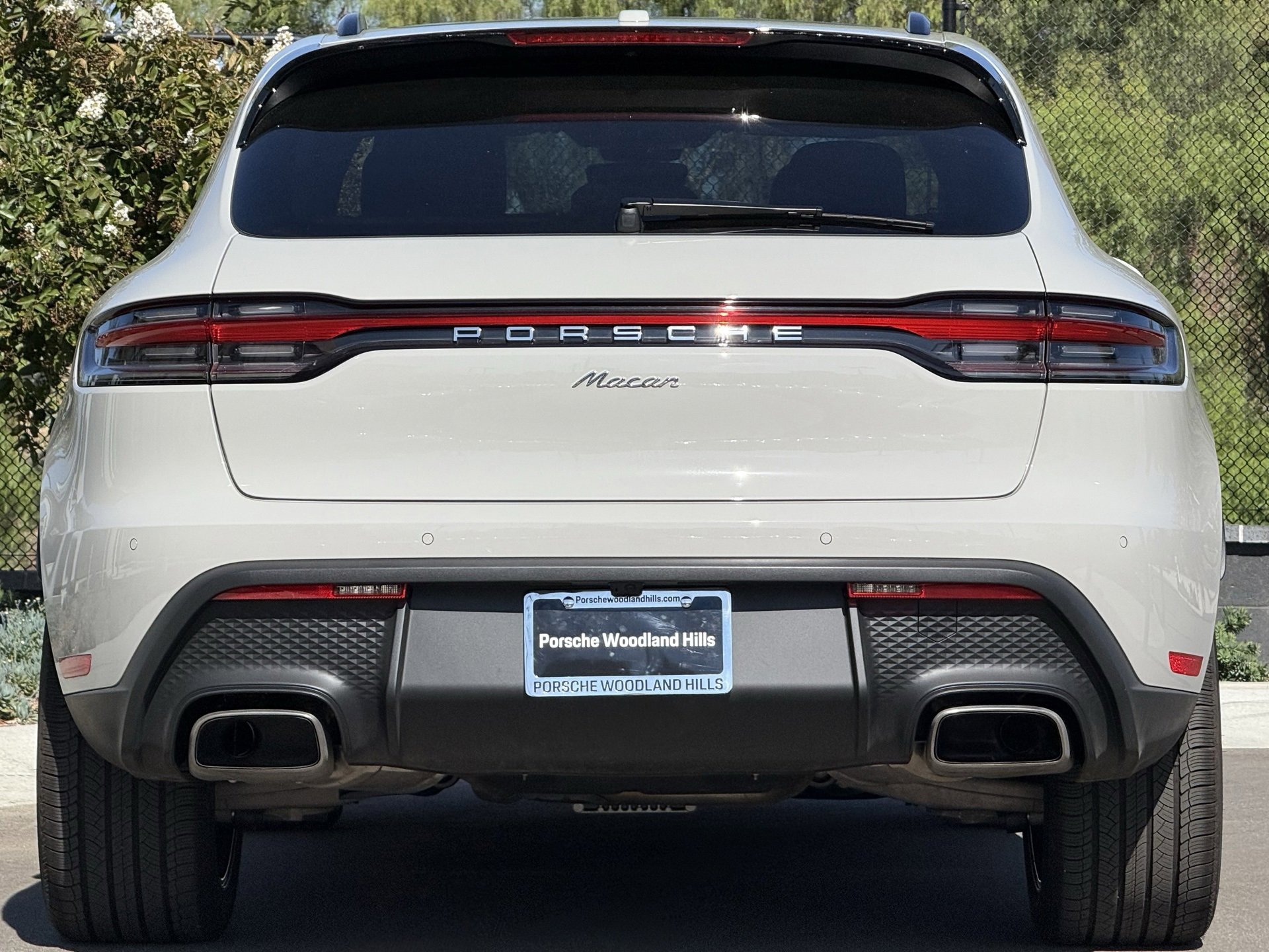 Used 2025 Porsche Macan image 6