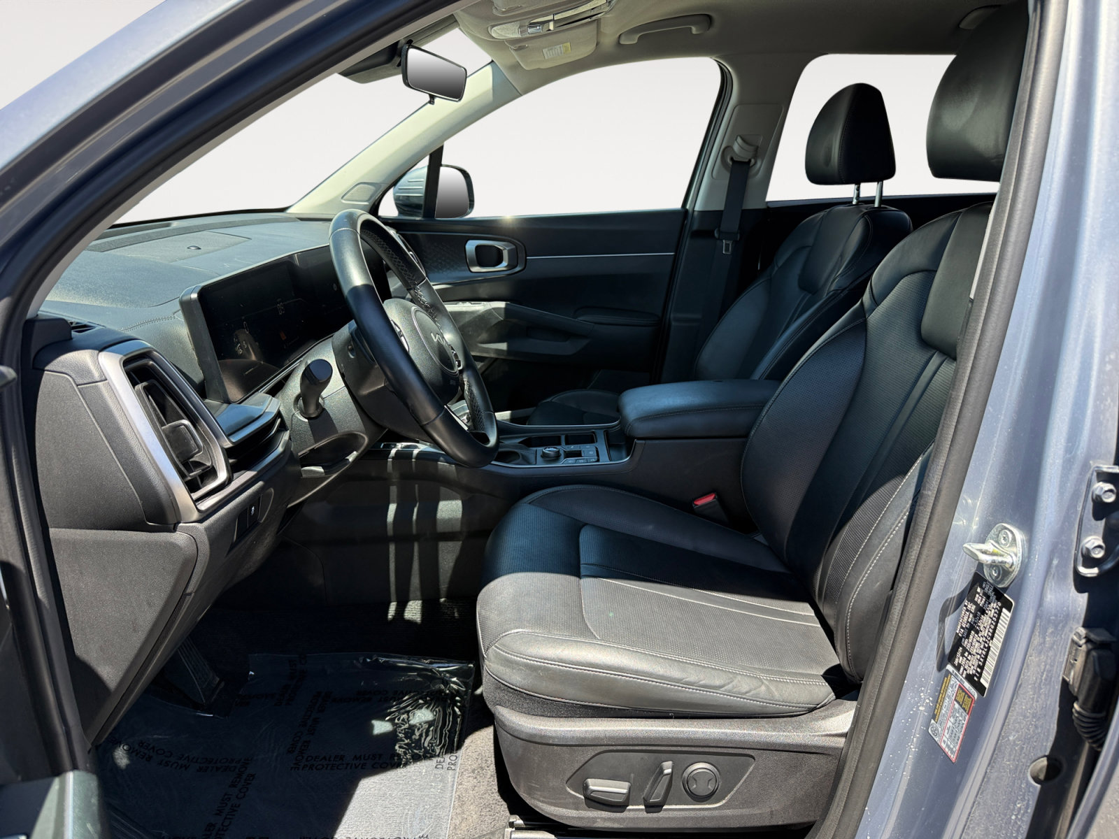 Used 2024 Kia Sorento S FWD image 10