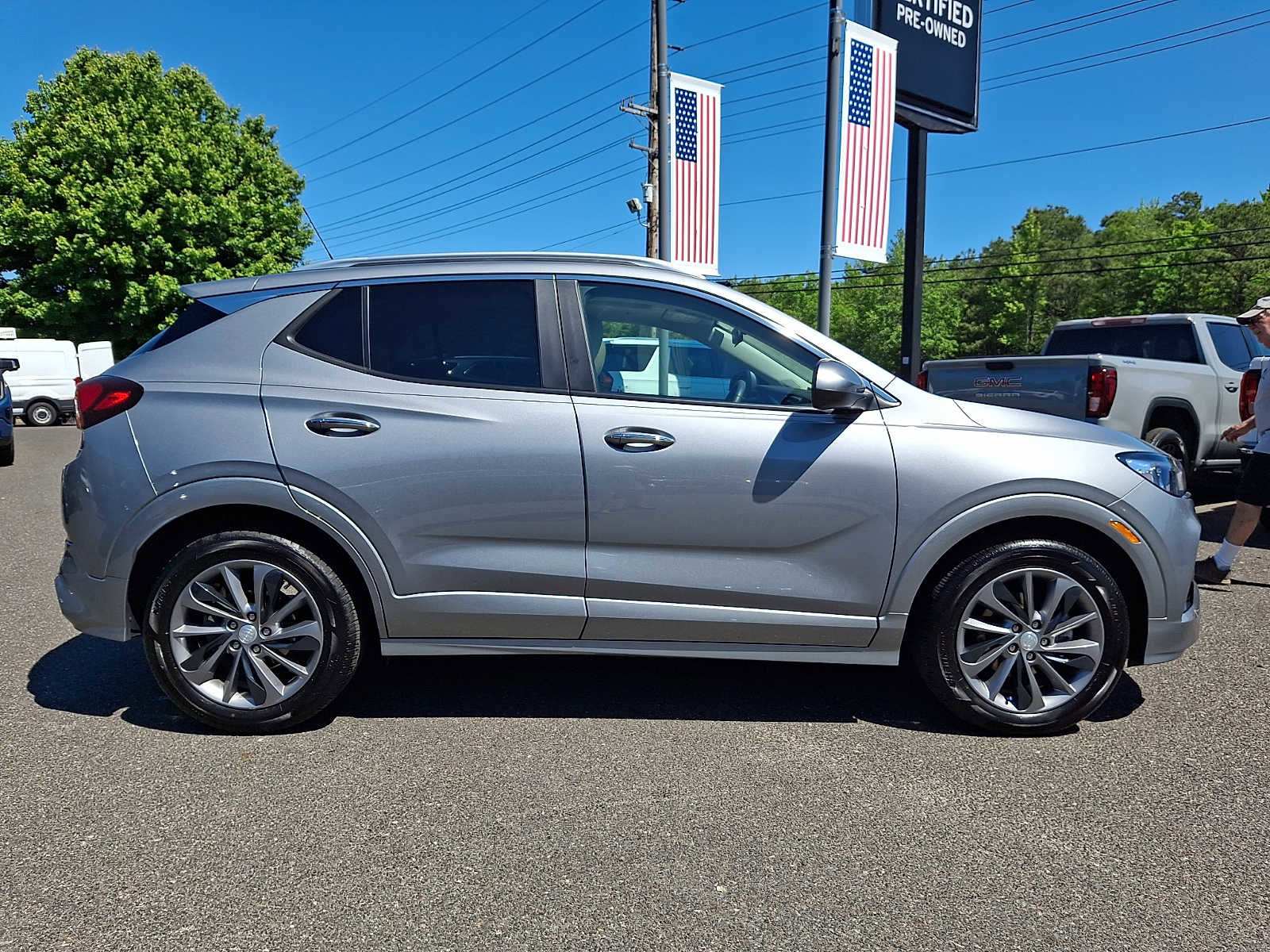 Used 2023 Buick Encore GX Select w/ Experience Buick Package FWD image 7